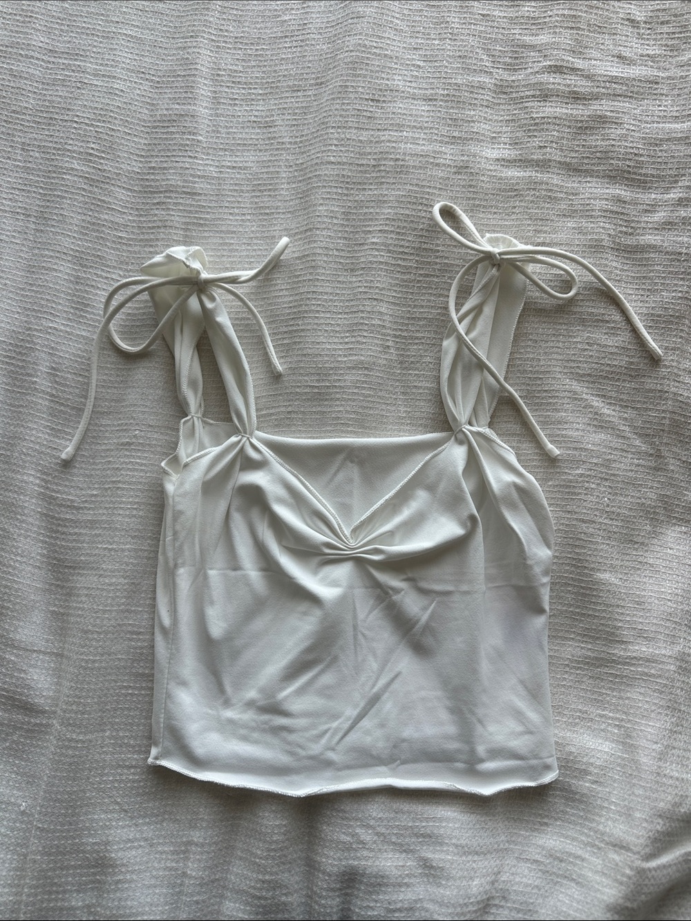 Women’s White Tie-Shoulder Cropped Tank Top
